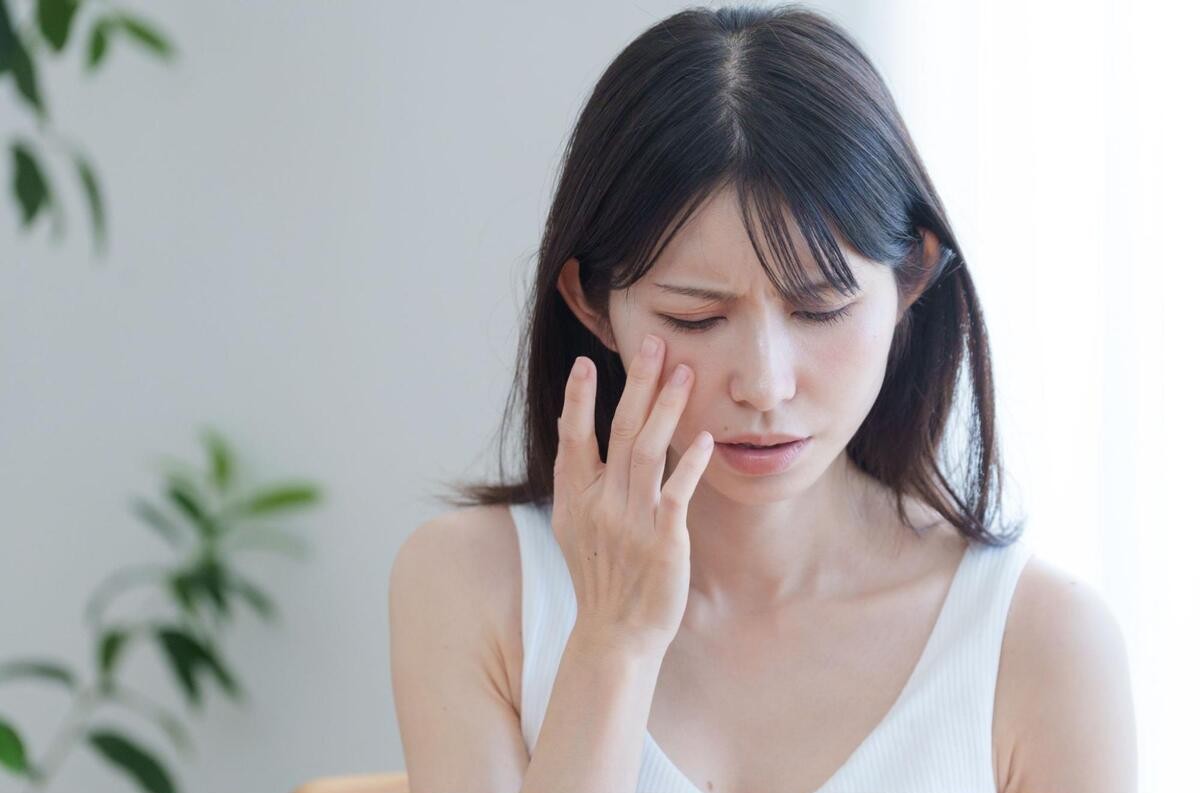 赤ら顔にレーザーは効く？治療の特徴や術後の経過を詳しく解説